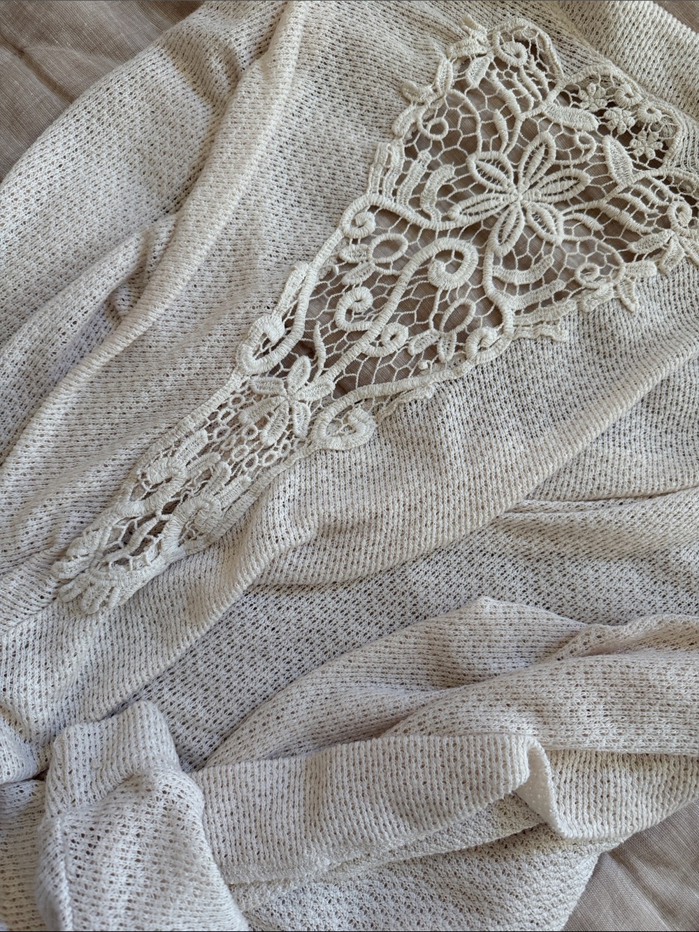 Abercrombie & Fitch MSRP $58 Cream Lace-Shoulder Open Knit Cardigan - Picture 6 of 7